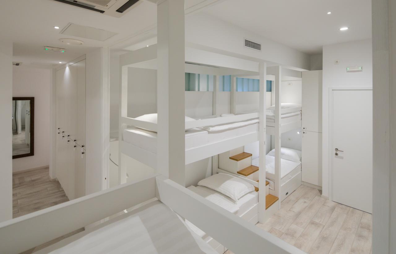 Boutique Hostel Posteya Split Bagian luar foto